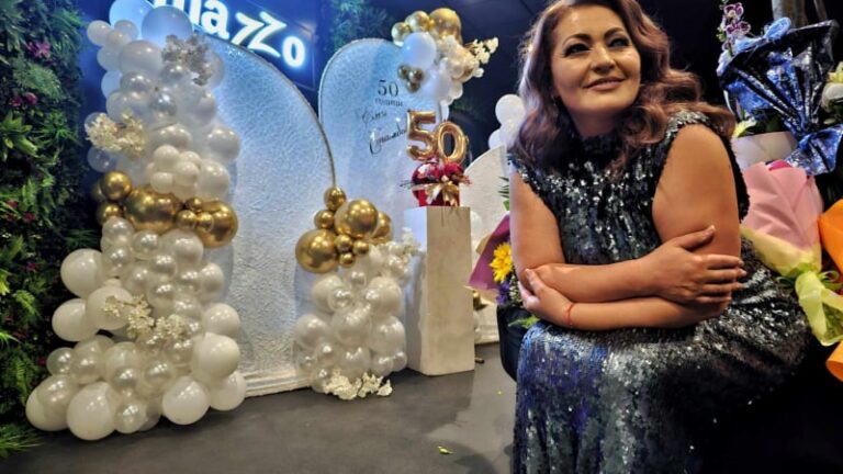 Еми Стамболова отбеляза двоен юбилей с Глория, Деси Слава, Бергендорф и др. 1698137079 865c0c0b4ab0e063e5caa3387c1a8741920a21861e9f7b0b0da093fd25656e23