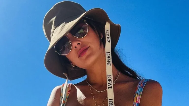 Супермодел поддържа тялото си с бургери 3ba1ab16 00a2 4661 bdb5 0c0fae3fb5d3 1