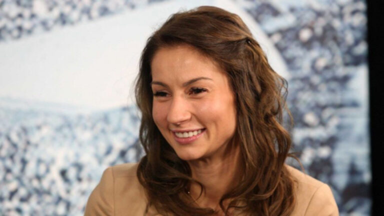 Симона Пейчева: Нося чанти за по 8000 лв. и дрехи на „Гучи“ и „Диор“, затова съм повече от вас! 960x540 6