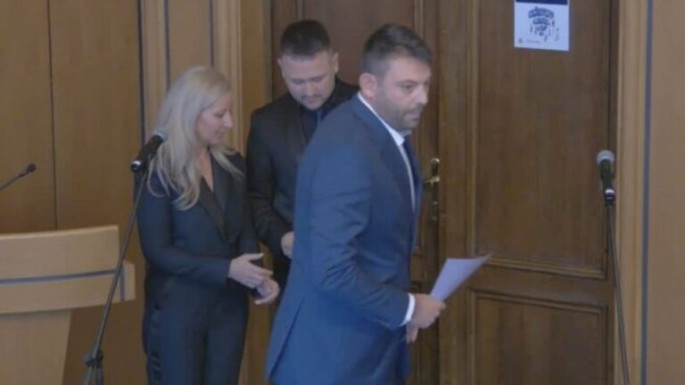 Стана ясно, че някои родни политици се опитват да избегнат миналото си в престъпната сфера, като прибягват до промяна на своите имена politici