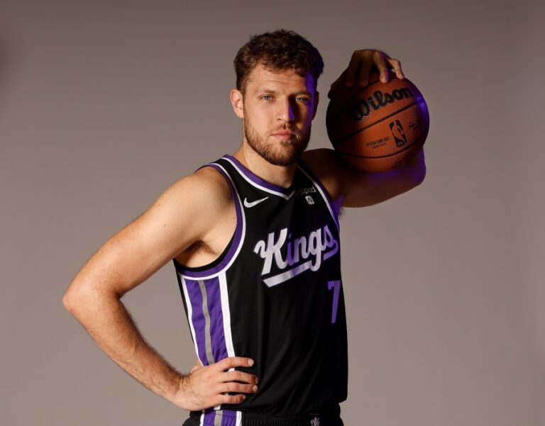 Наш баскетболист записа най-резултатния си мач img 2950