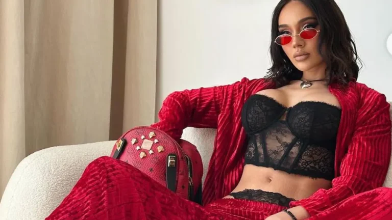 Чалгаджийка разчекна крака, развинти фантазията на мъжете 04868ef0 b8e0 437a a1ec c6f9acdef37b