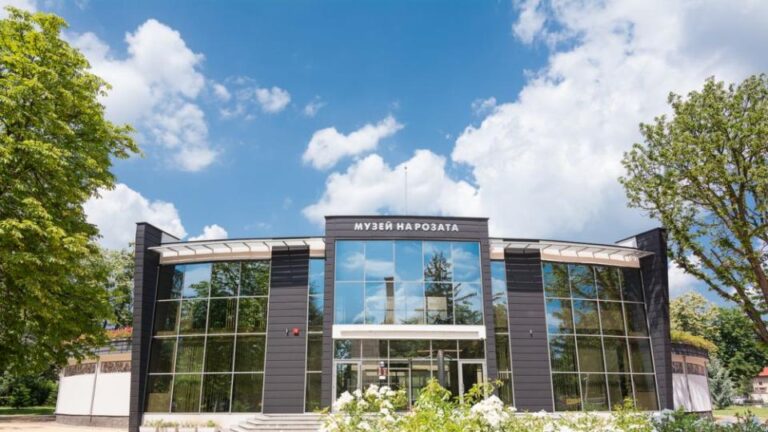 Разходка в Долината на розите: Кои забележителности да посетим в Казанлък 2025 07 08 12 31 30 0