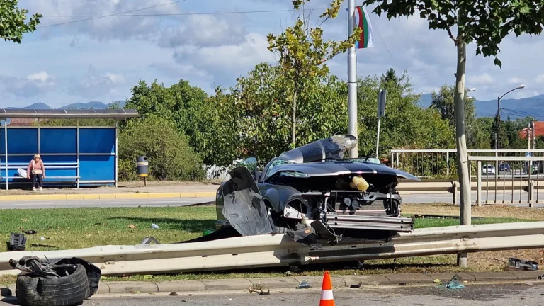 Тежка катастрофа на бул. „Ботевградско шосе“ в София f0cbf917 e60c 47b0 9bec 672160c84623