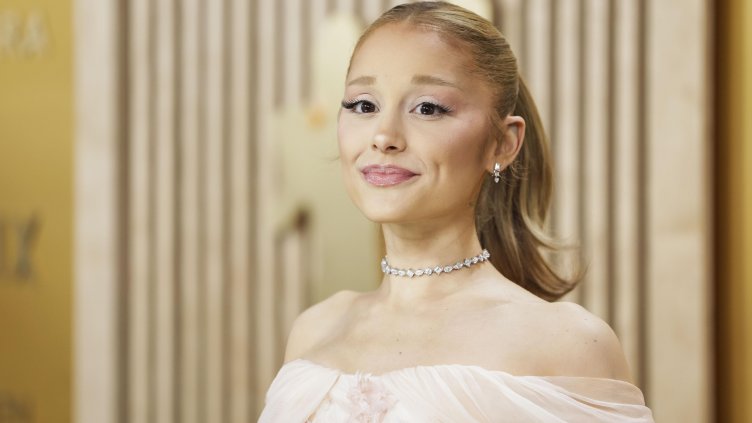 Ариана Гранде с разбито сърце след пропусната премиера на „Злосторница: Част 2“ в Бразилия 5f8f858c25d805f315ce394862b67c3d cb7895c8 ff3c 46a5 93cd f9fb39b189d41