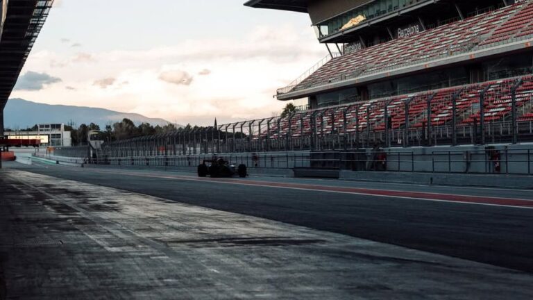 Ауди представи първите официални изображения на новия си модел. -