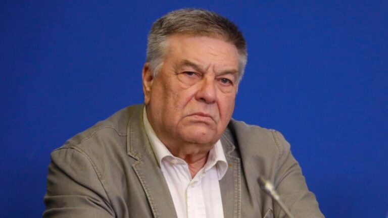 Професор Здравко Попов посочи, че Румен Радев избира патриотичен и консервативен подход -