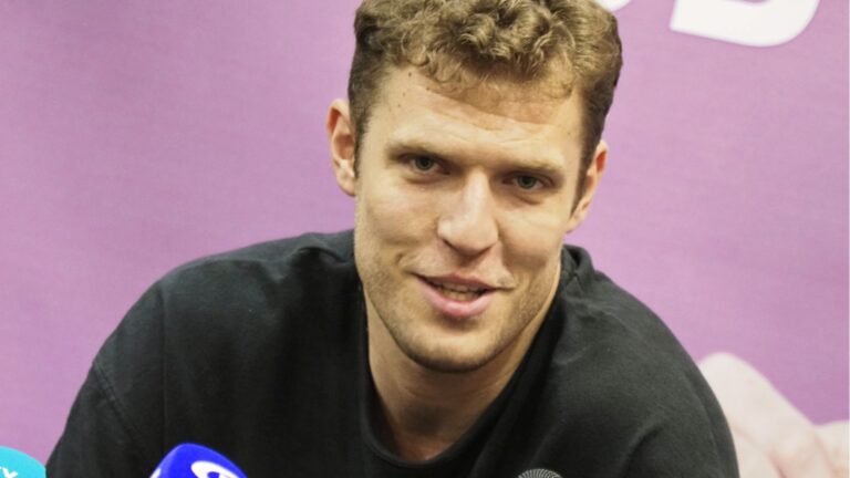 Нов успех за изключителния Александър Везенков! -