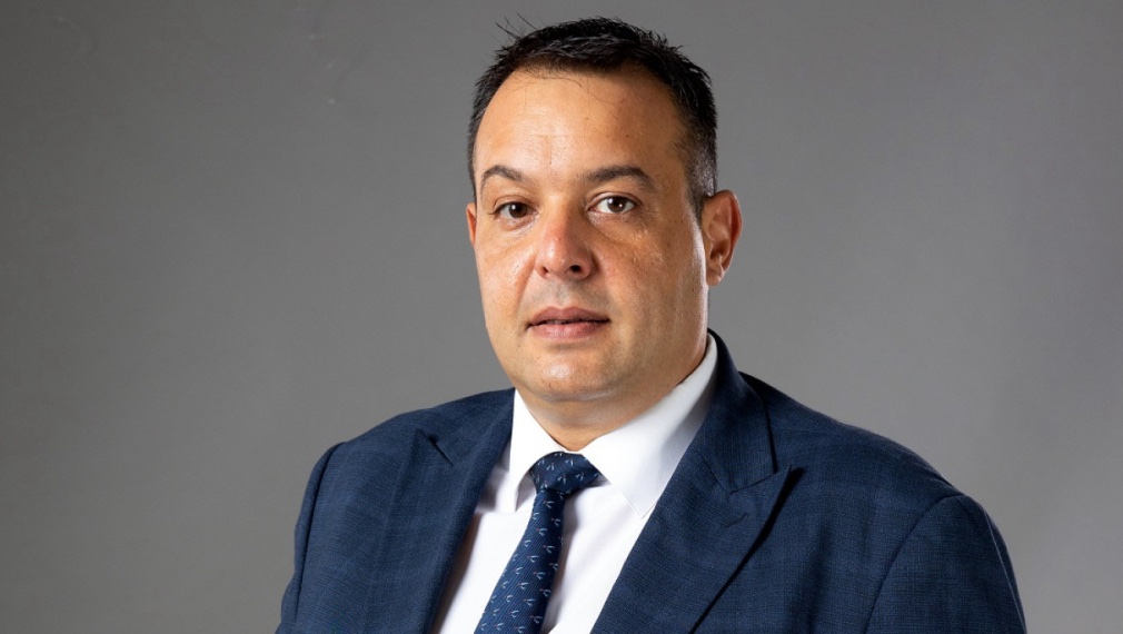 ЖЕНСКИ БОЙ ЗА СЪРЦЕТО НА РАДЕВ В ПАЗАРДЖИК -